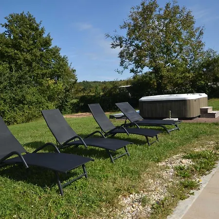Forest Breeze Retreat In *