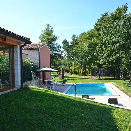 Forest Breeze Retreat In Žminj