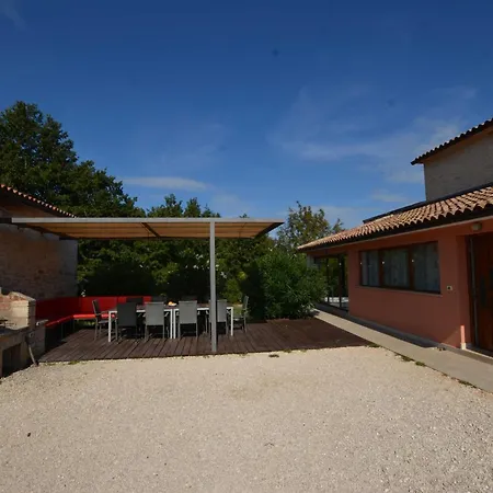 Holiday home Forest Breeze Retreat In Zminj